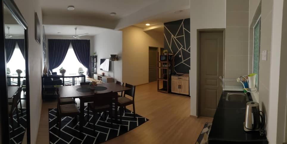 Chombies Muslim Homestay Танах-Рата Экстерьер фото